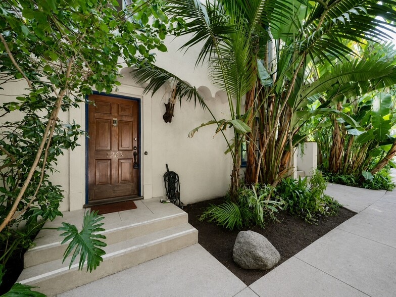 More Photos Of 1269 Havenhurst Dr, West Hollywood Multifamily For Sale