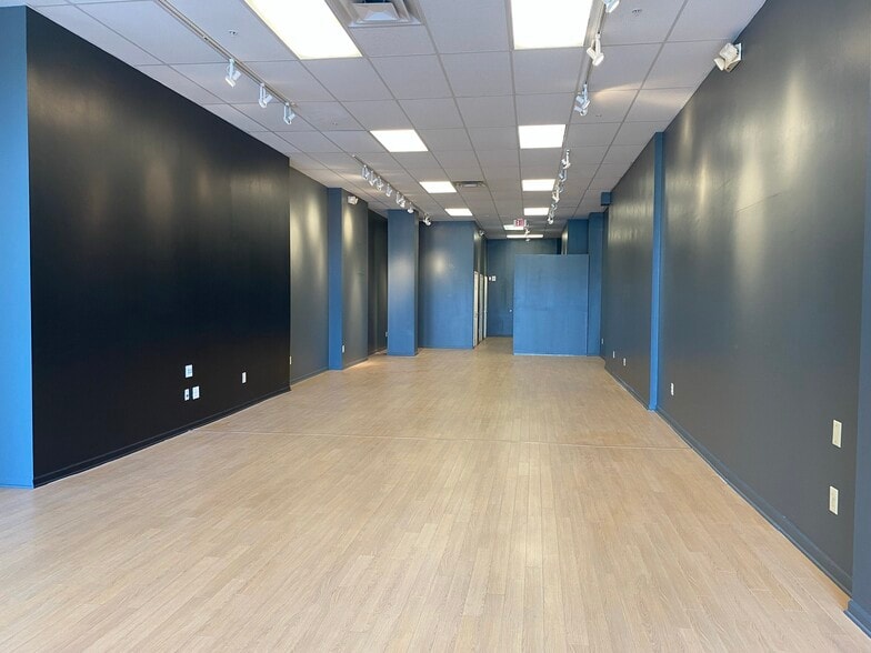 More Photos Of 147 N High St, Columbus Storefront Retail Office For Sale