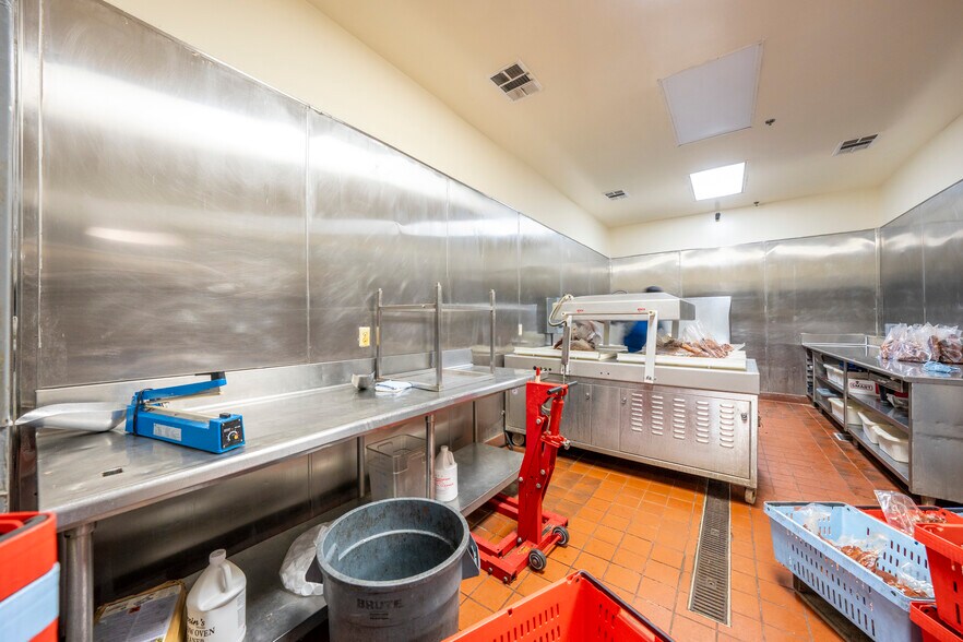 More Photos Of 429 S Palm Ave, Alhambra Food Processing For Sale