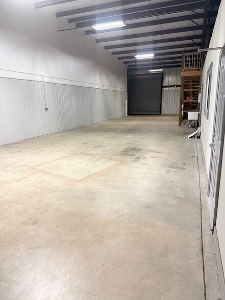 More Photos Of 321 Marble Mill Rd NW, Marietta Coworking Space