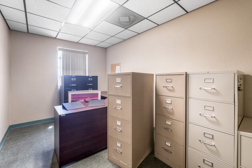 More Photos Of 760 S Stapley Dr, Mesa Office For Lease