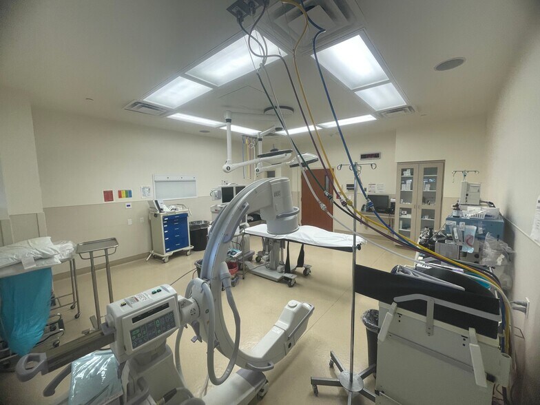 More Photos Of 7175 N Durango Dr, Las Vegas Medical For Lease
