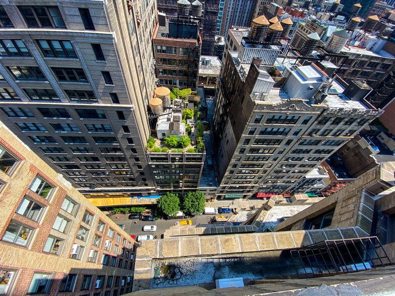 More Photos Of 27 W 20th St, New York Office For Lease