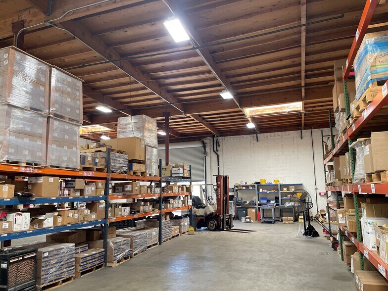 More Photos Of 5748 E Shields Ave, Fresno Warehouse For Lease