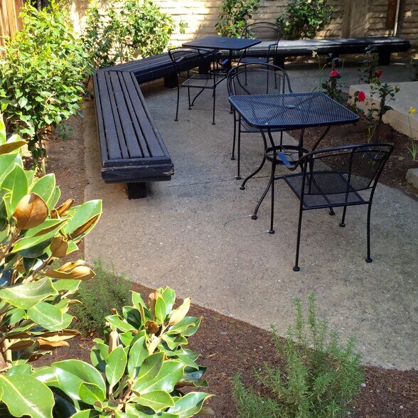 More Photos Of 2483 Old Middlefield Way, Mountain View Office Residential For Lease