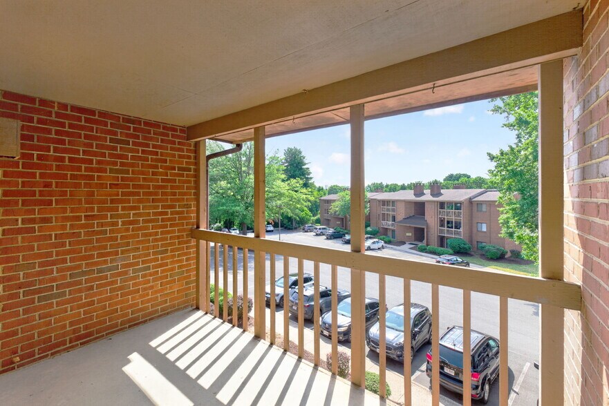 More Photos Of 125 Turtle Creek Rd, Charlottesville Apartments For Sale