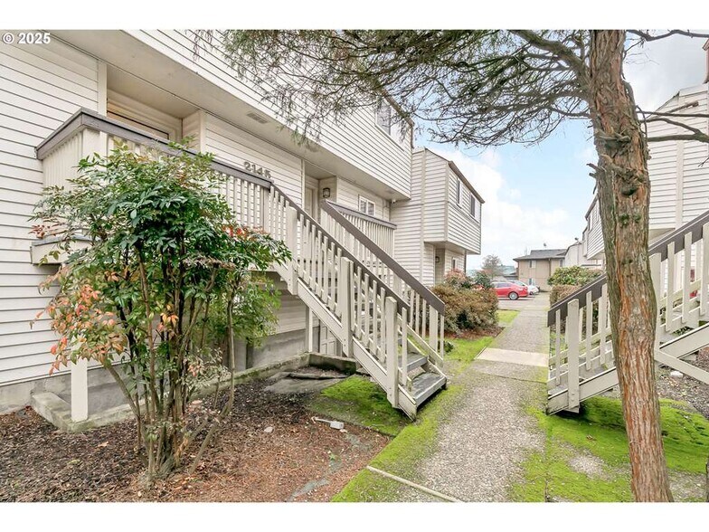 More Photos Of 2135 NW Highland Dr, Corvallis Apartments For Sale