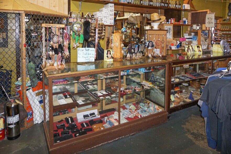 More Photos Of 1413 Martin Springs Dr, Rolla Convenience Store For Lease