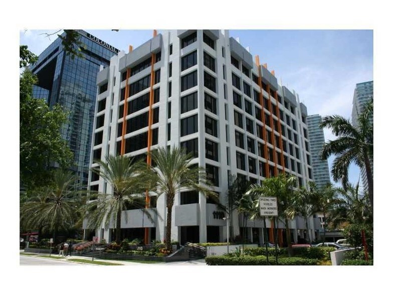 More Photos Of 1110 Brickell Ave, Miami Office For Sale
