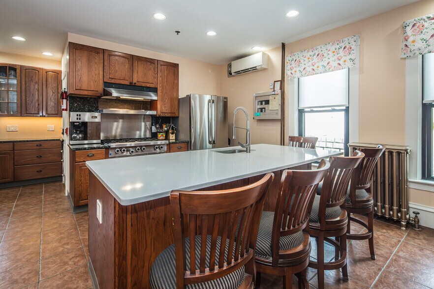 More Photos Of 70 N Main St, Rutland Hospitality For Sale