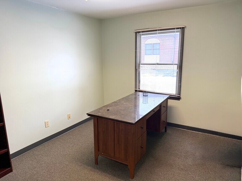 More Photos Of 4245 S A St, Richmond Medical For Lease