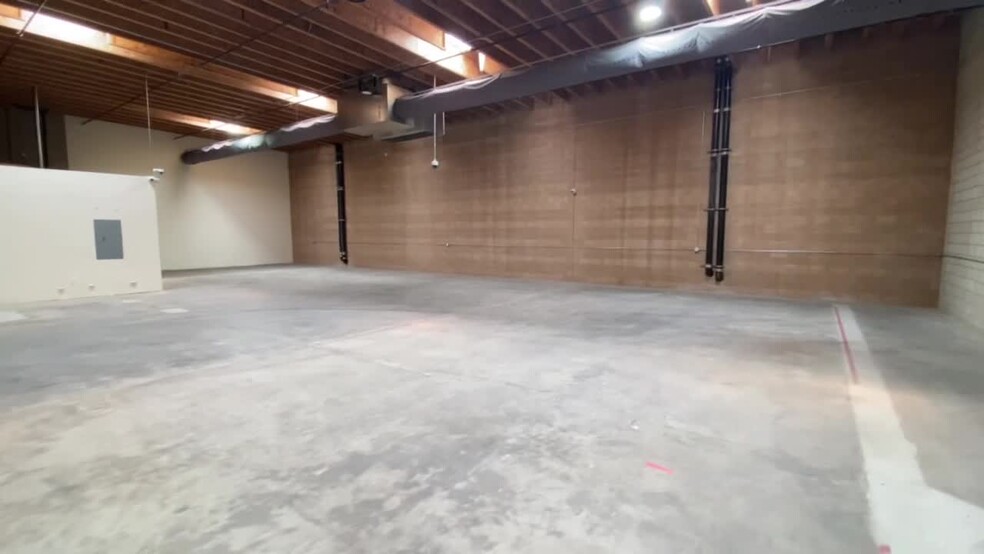 Primary Photo Of 4427-4439 Rowland Ave, El Monte Warehouse For Lease