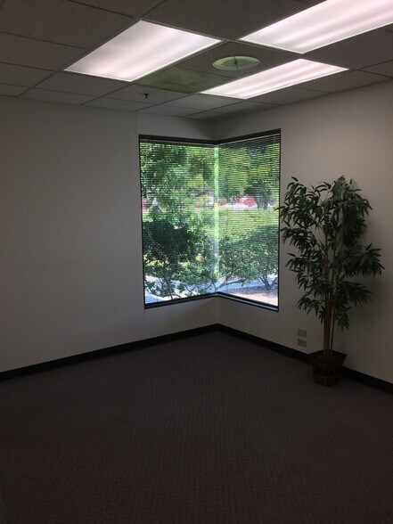 More Photos Of 1221 Farmers Ln, Santa Rosa Medical For Lease
