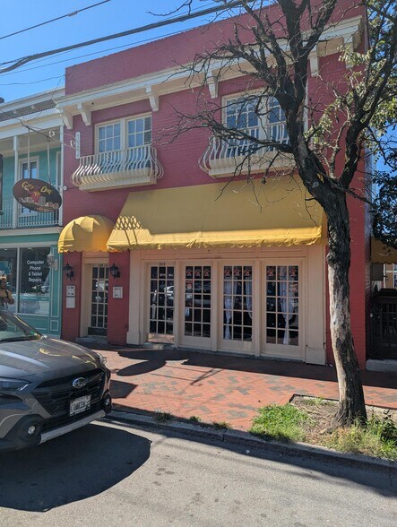 Primary Photo Of 1309 W Main St, Richmond Storefront Retail Office For Lease
