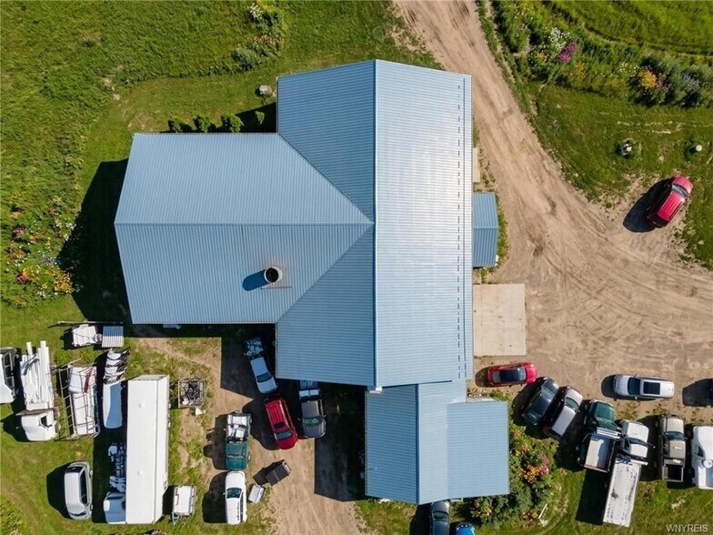 More Photos Of 5220 Maple Ln, Cuba Auto Repair For Sale