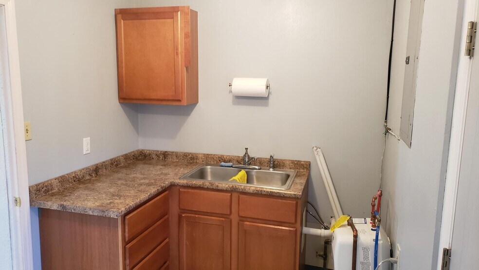 More Photos Of 4051 Jeffco Blvd, Arnold Loft Creative Space For Lease