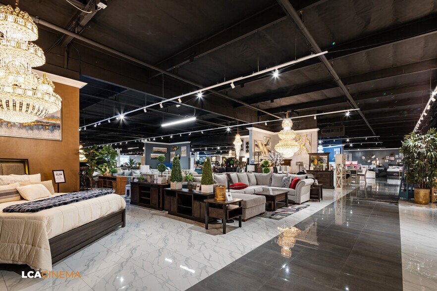 More Photos Of 3792 Ming Ave, Bakersfield General Retail For Sale