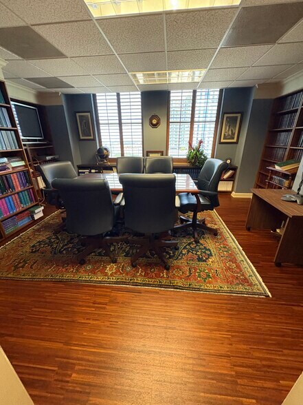More Photos Of 707 N Franklin St, Tampa Office For Lease