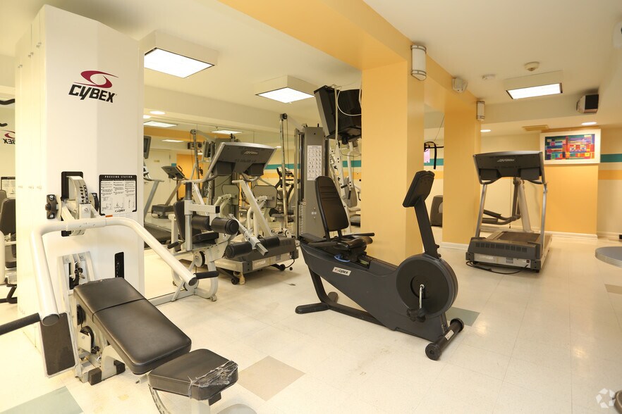 More Photos Of 3301 Chillum Rd, Mount Rainier Apartments For Sale