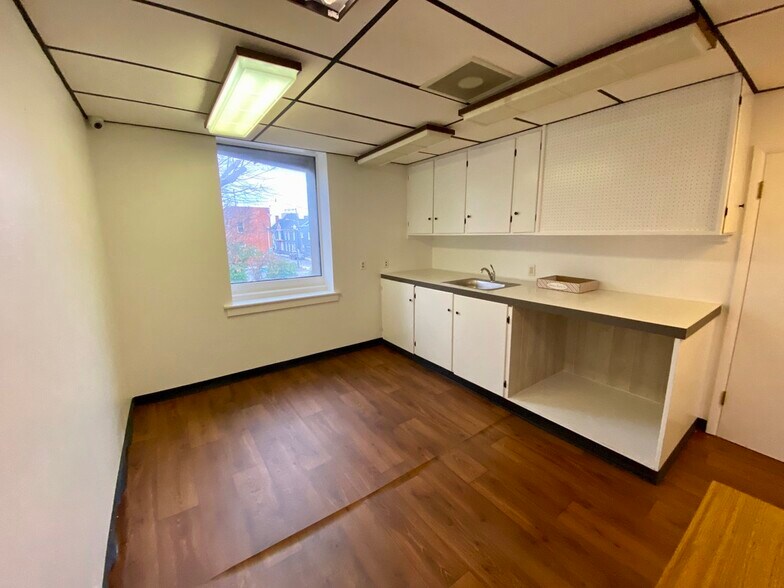 More Photos Of 121 N College St, Martinsburg Medical For Sale