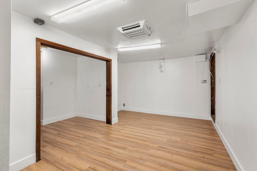 More Photos Of 961 Hwy 4, Arnold Flex For Sale