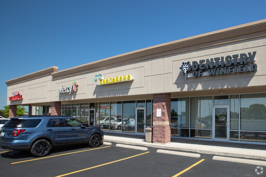 More Photos Of 5-37 Winfield Plaza, Winfield Unknown For Lease