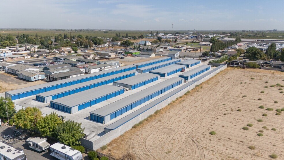 More Photos Of 183 S Austin Rd, Manteca Self Storage For Sale
