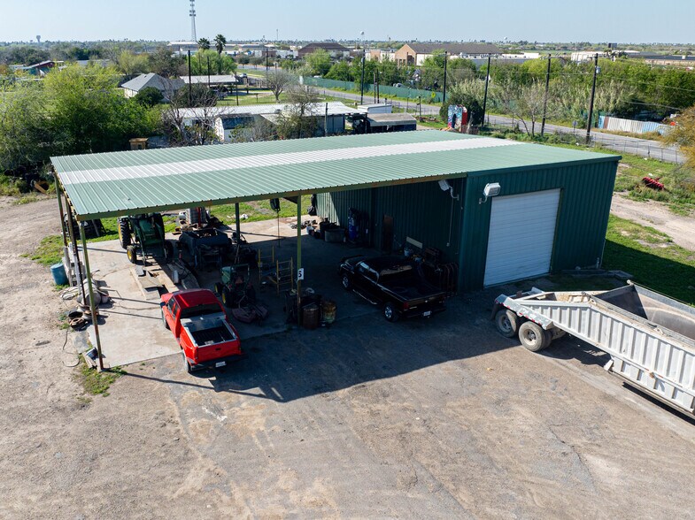 More Photos Of 101 E Crockett Ave, Alamo Office For Sale