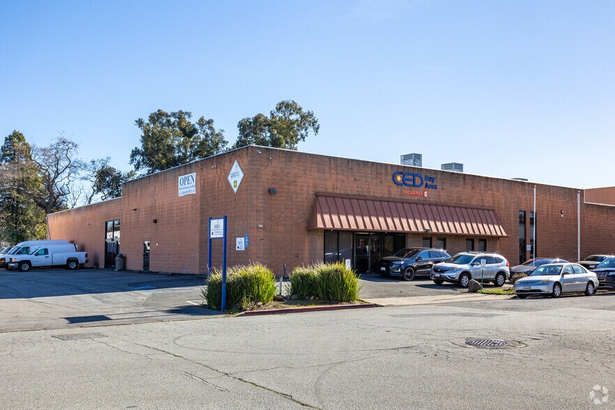 Primary Photo Of 1001 Bing St, San Carlos Warehouse For Lease
