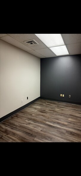 More Photos Of 131-151 Jefferson Davis Blvd, Natchez Medical For Lease