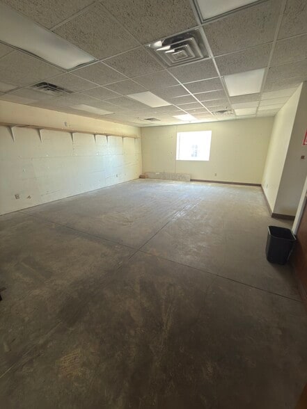 More Photos Of 22379 Eyota, Apple Valley Service For Lease