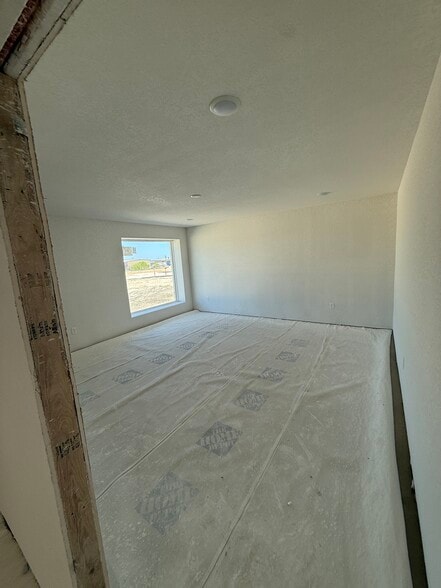 More Photos Of 8081 Old Bastrop Rd, New Braunfels Unknown For Lease