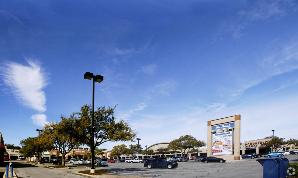 More Photos Of 5959-6025 Royal Ln, Dallas Unknown For Lease