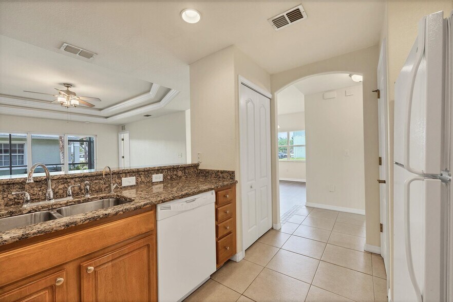 More Photos Of 4520 S Biscayne Dr, North Port Apartments For Sale