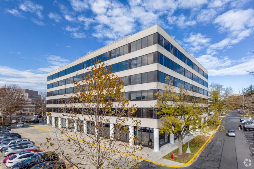 More Photos Of 6430 Rockledge Dr, Bethesda Office For Lease