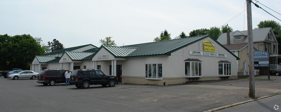 More Photos Of 113 Schuyler St, Fulton Unknown For Lease