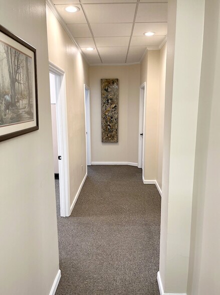 More Photos Of 825 Thomasville Rd, Tallahassee Office For Sale