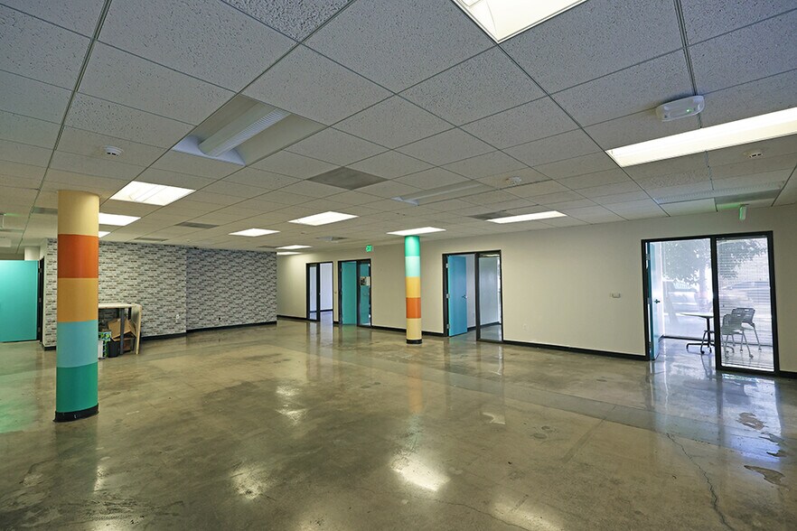 More Photos Of 4520 Electronics Pl, Los Angeles Warehouse For Lease