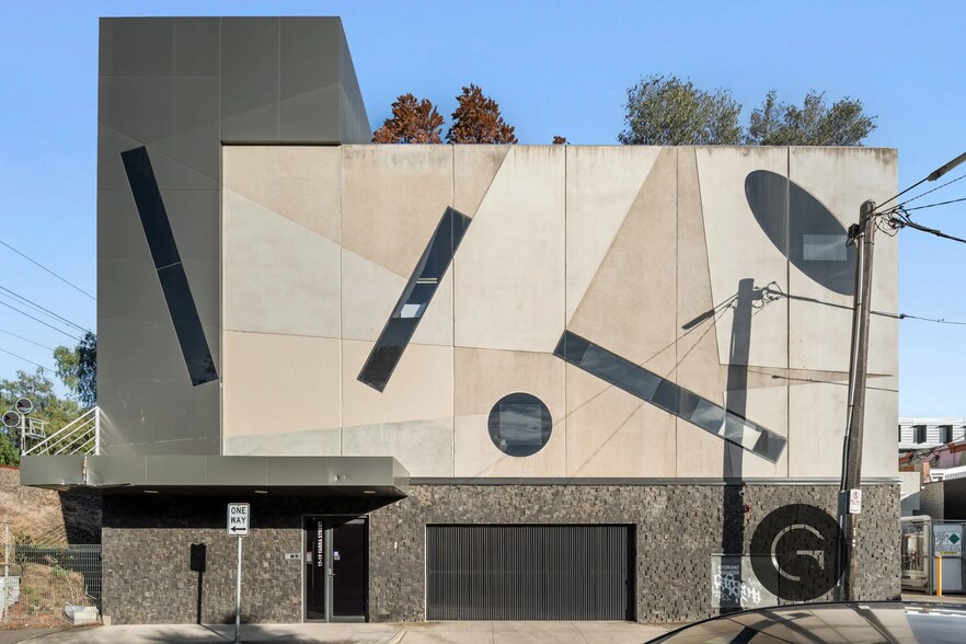 Primary Photo Of 17-19 Yarra St, Abbotsford Office For Sale