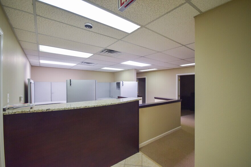 More Photos Of 137 Shadow Oaks Dr, North Little Rock Office For Sale