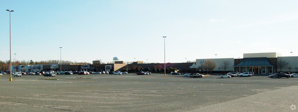 More Photos Of 2115 W Roosevelt Blvd, Monroe General Retail For Lease