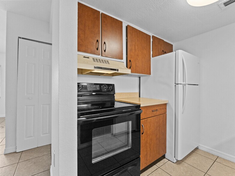 More Photos Of , Saint Petersburg Unknown For Sale