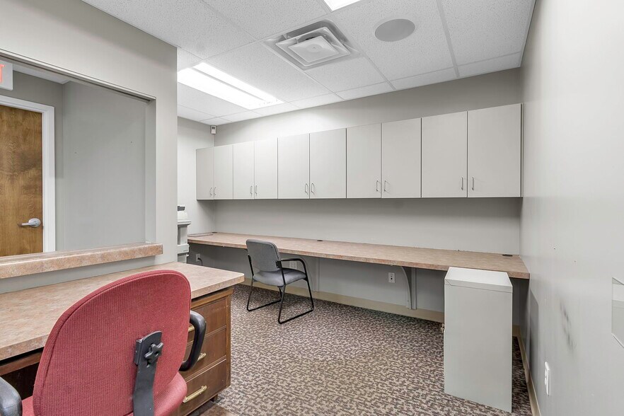 More Photos Of 6645 Main St, Buffalo Office For Sale