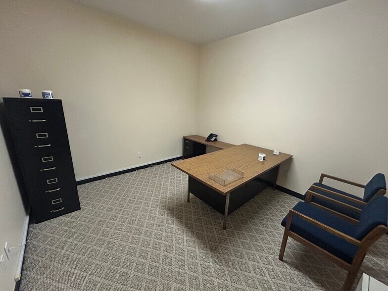 More Photos Of 191 Terry Rd, Smithtown Loft Creative Space For Sale