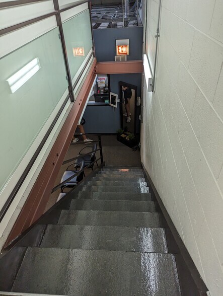 More Photos Of 1731-1749 N Elston Ave, Chicago General Retail For Lease