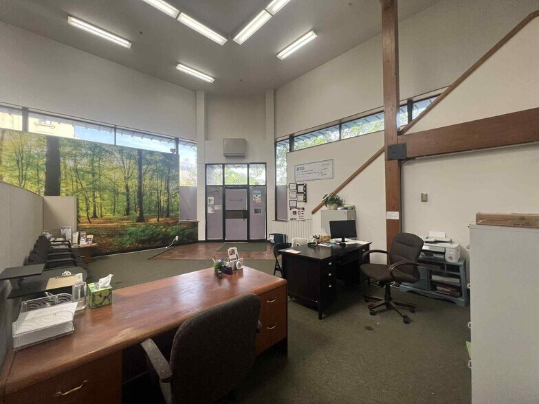 More Photos Of 256 24th St, Ogden Freestanding For Lease