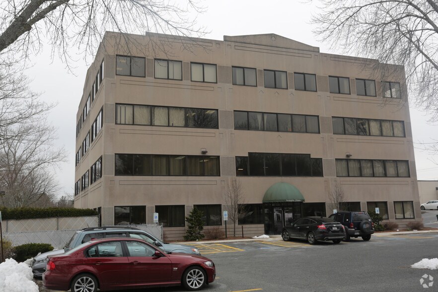 More Photos Of 1253 Worcester Rd, Framingham Office For Sale