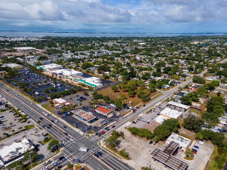 More Photos Of 5704 14th St W, Bradenton Convenience Store For Sale