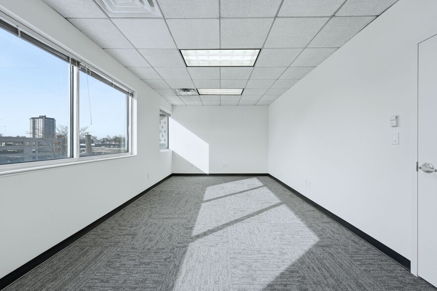 More Photos Of 2071 Lemoine Ave, Fort Lee Office For Lease