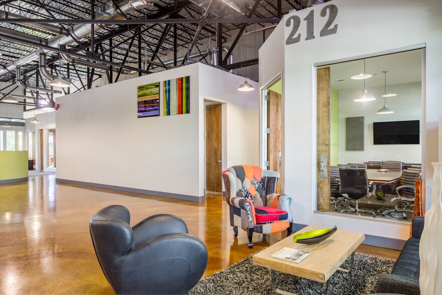 More Photos Of 2251 Broadway St, San Antonio Office For Lease